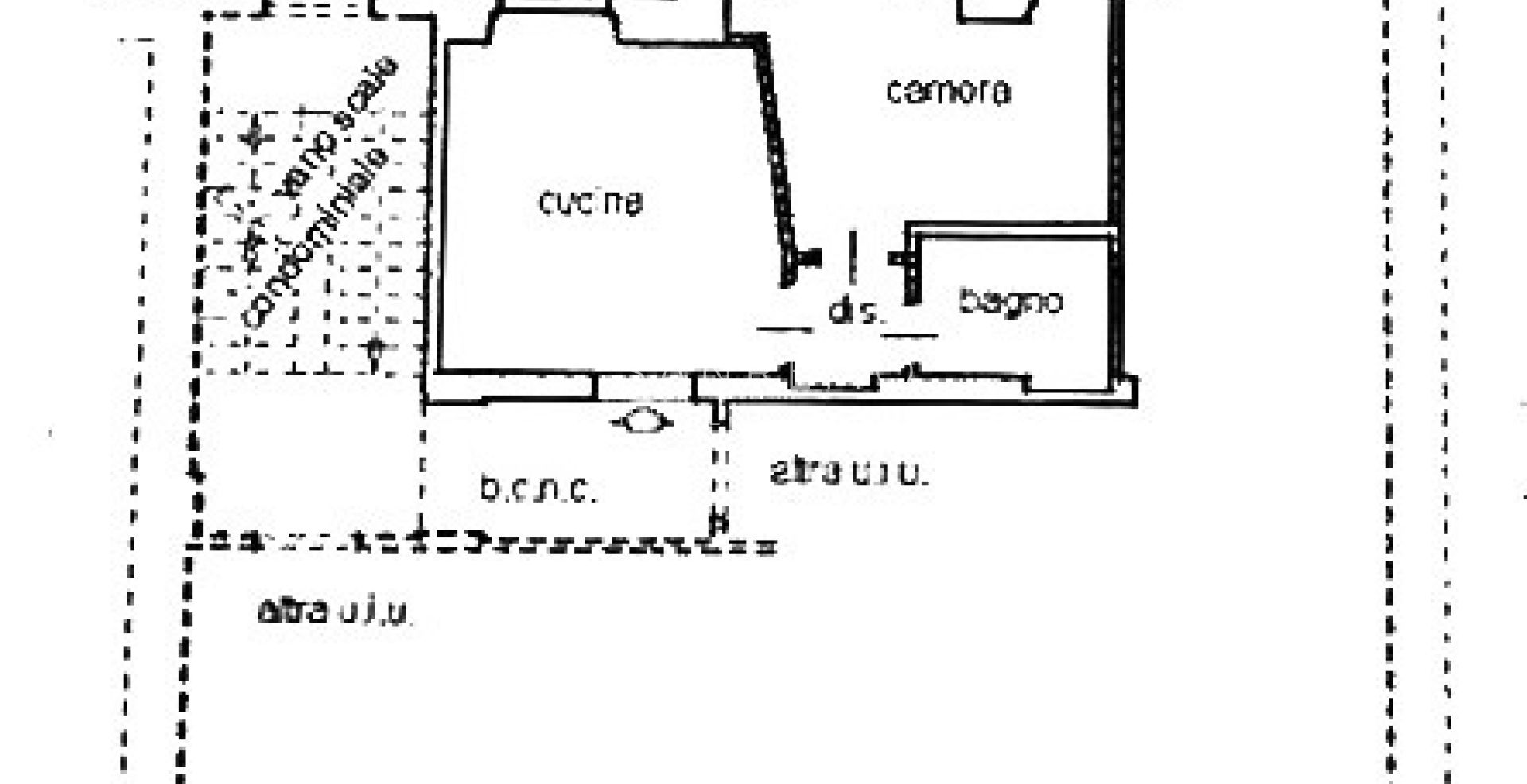 Appartement de deux pièces dans un immeuble d'époque à quelques pas de la piste cyclable et de tous les principaux services