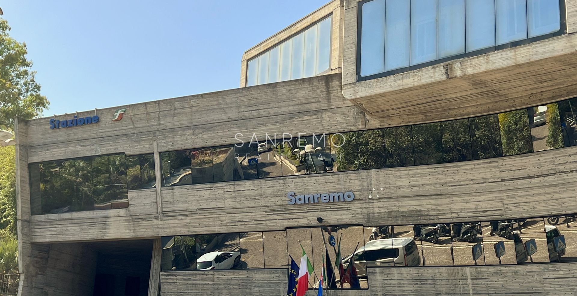 Grand appartement à rénover dans un immeuble d'époque