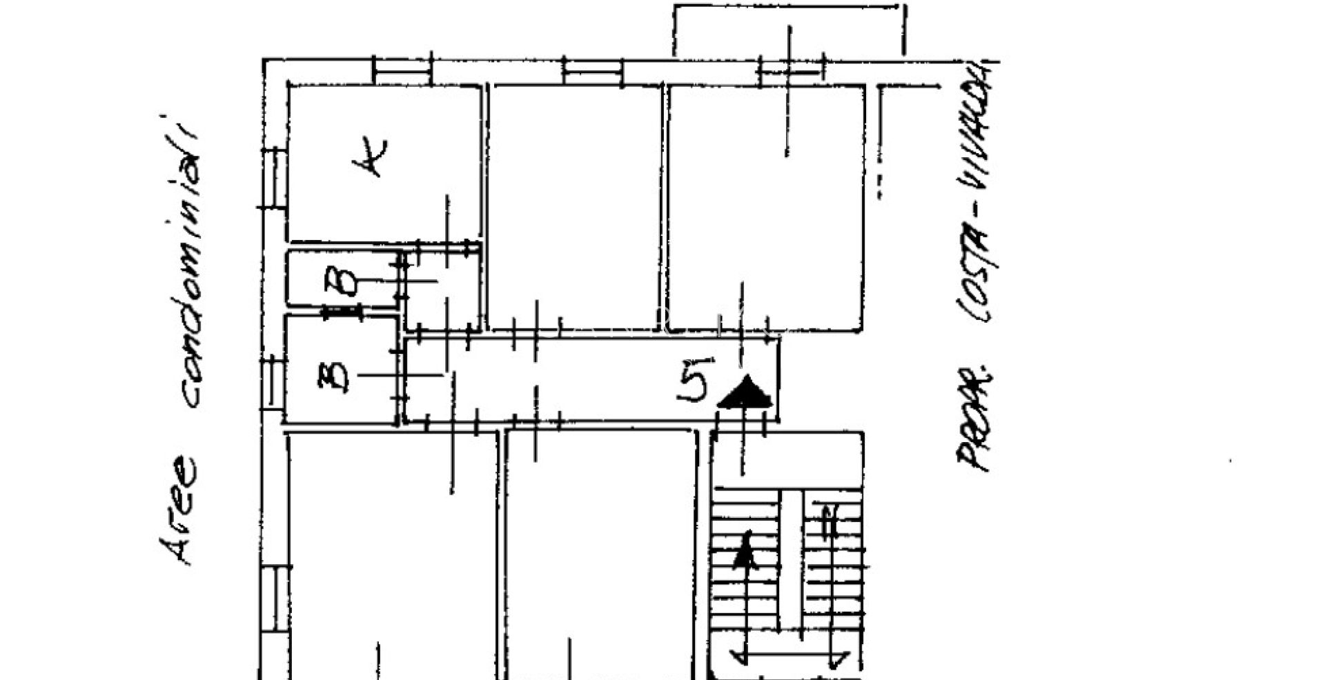 Grand appartement à rénover dans un immeuble d'époque